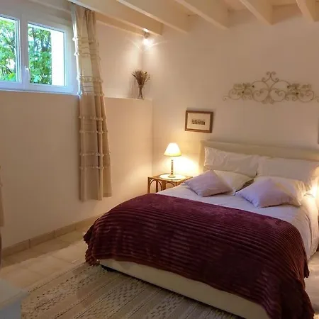 La Petite Sauniere - Chez Helene - En Baie