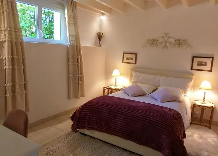 La Petite Sauniere - Chez Helene - En Baie